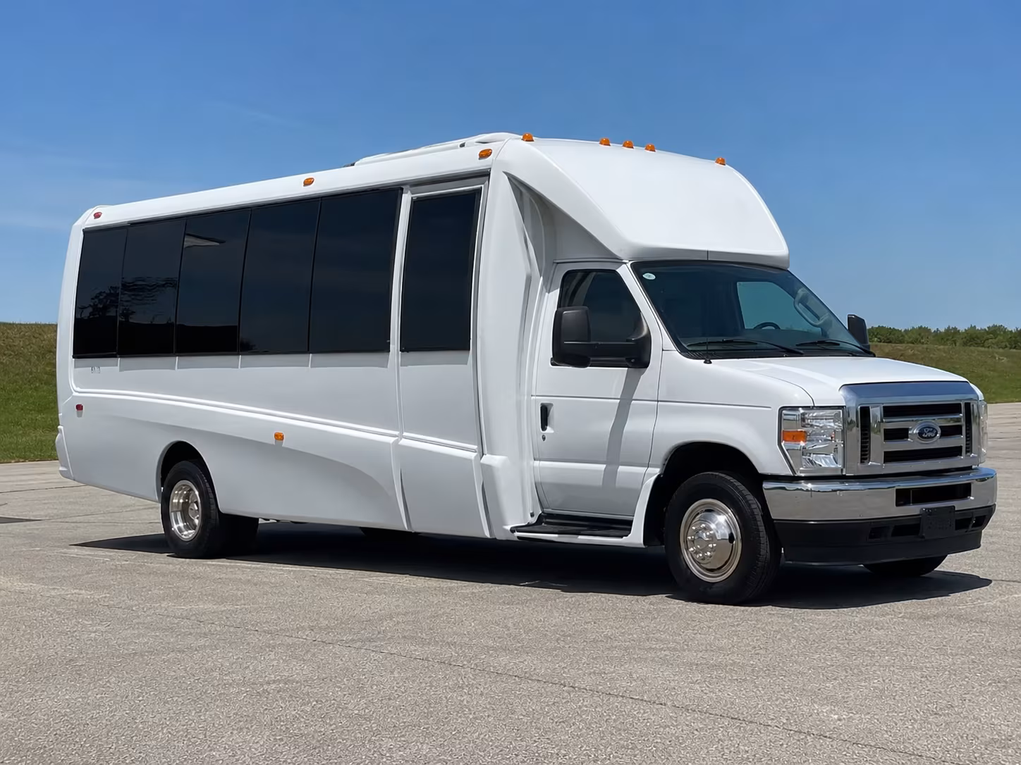 Baton Rouge Bachelor & Bachelorette Transportation party bus exterior