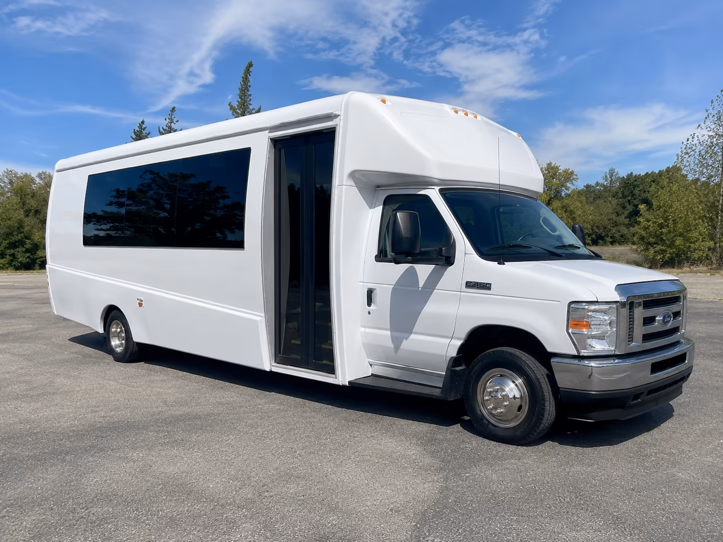 Baton Rouge Prom & Homecoming Transportation onboard seating