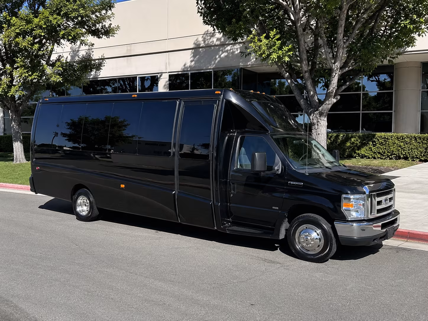 Baton Rouge Wedding Transportation party bus exterior