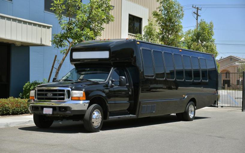 Baton Rouge 25 Passenger Party Bus